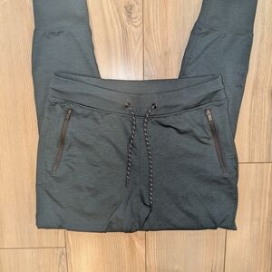 American Eagle Men's Joggers In A Dark Green Color